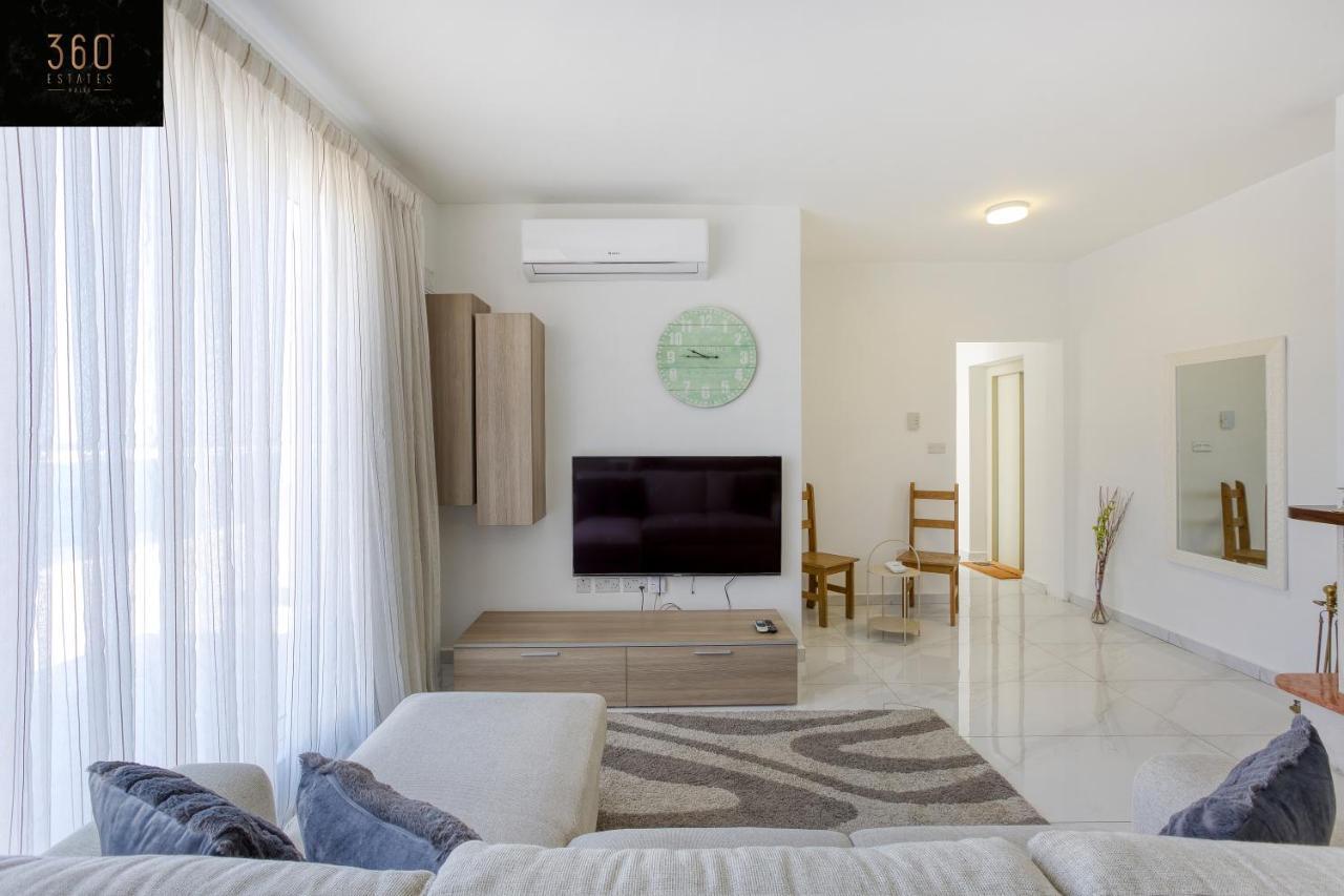 Appartamento Lux Sea Front Penthouse With Breathtaking Views In St Pauls By 360 Estates St. Paul's Bay Esterno foto