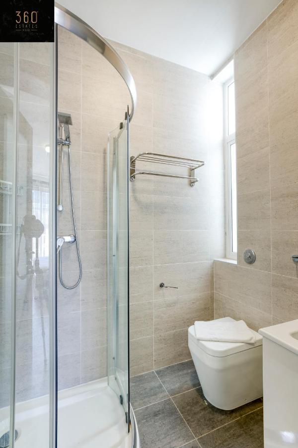 Appartamento Lux Sea Front Penthouse With Breathtaking Views In St Pauls By 360 Estates St. Paul's Bay Esterno foto