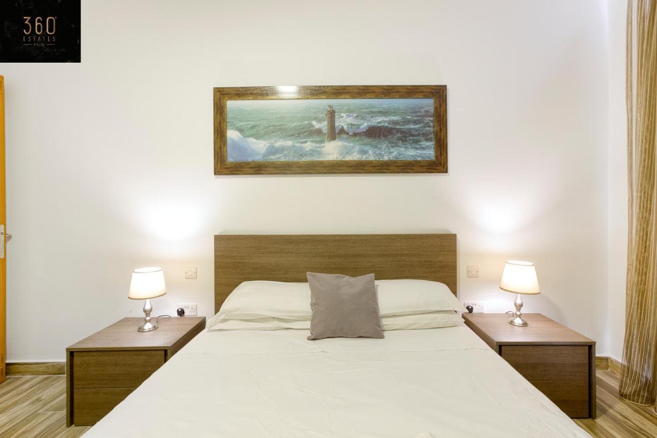 Appartamento Lux Sea Front Penthouse With Breathtaking Views In St Pauls By 360 Estates St. Paul's Bay Esterno foto