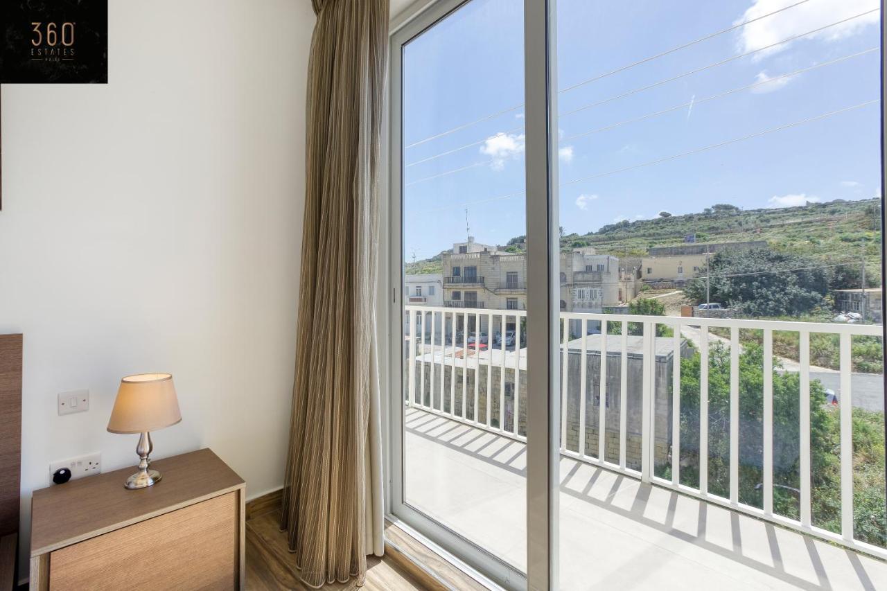 Appartamento Lux Sea Front Penthouse With Breathtaking Views In St Pauls By 360 Estates St. Paul's Bay Esterno foto